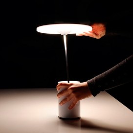 Pausania LED Schreibtisch - Artemide