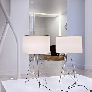 Ray T table lamp - Flos