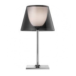 Design lampade da tavolo. Negozio lampada